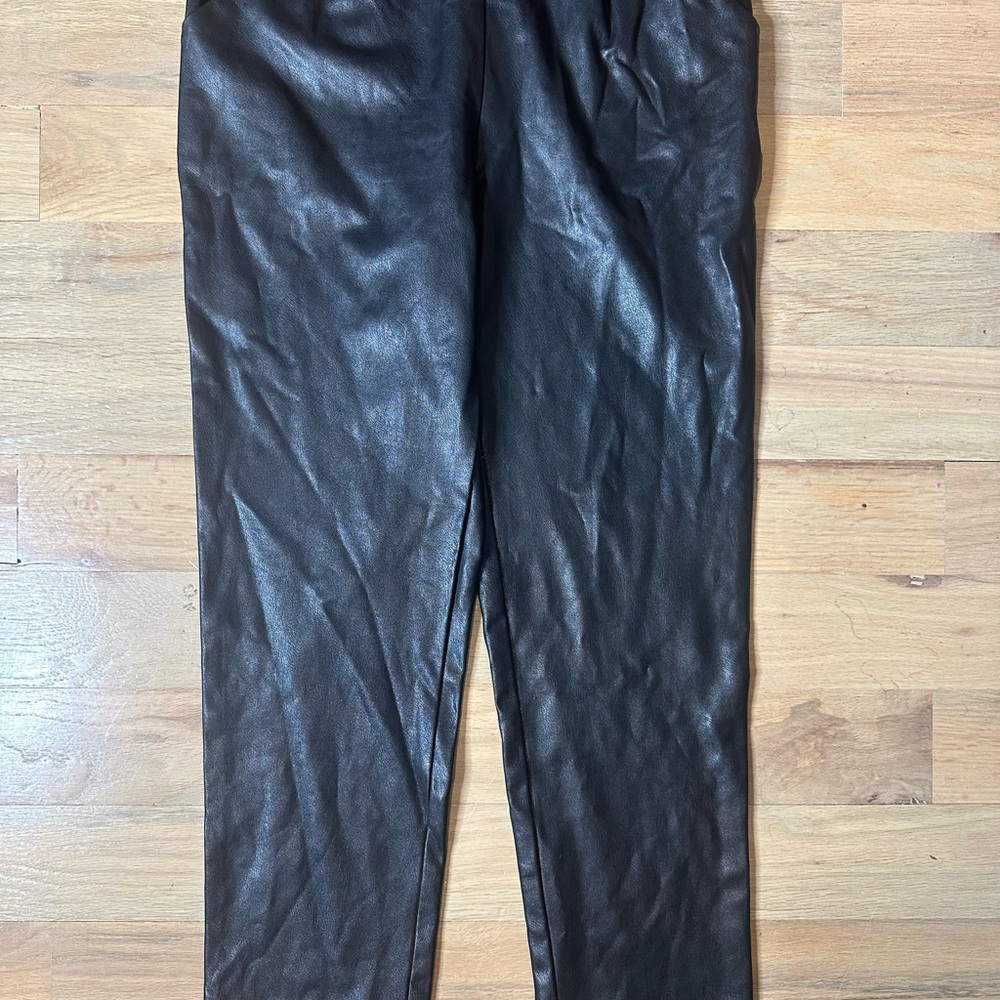 Elegant Black Strapless Jumpsuit - Picture 3 of 6